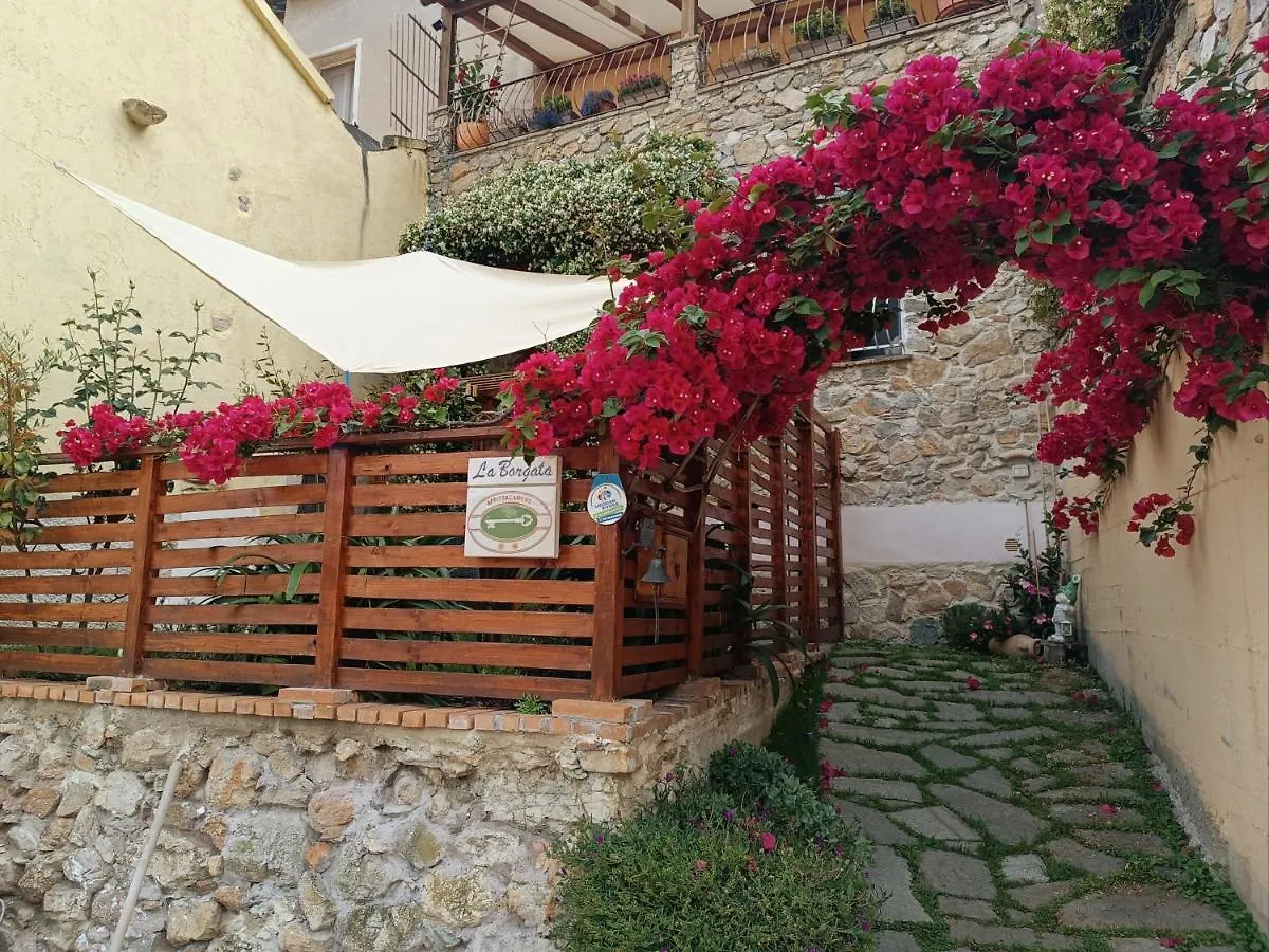 Affittacamere Hotel La Borgata Tovo San Giacomo