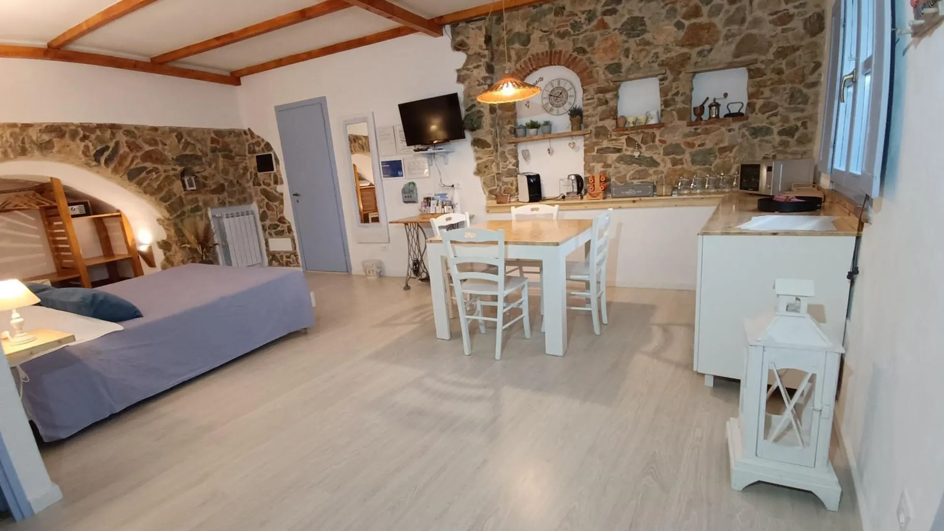 Hotel La Borgata à Tovo San Giacomo Maison d'hôtes