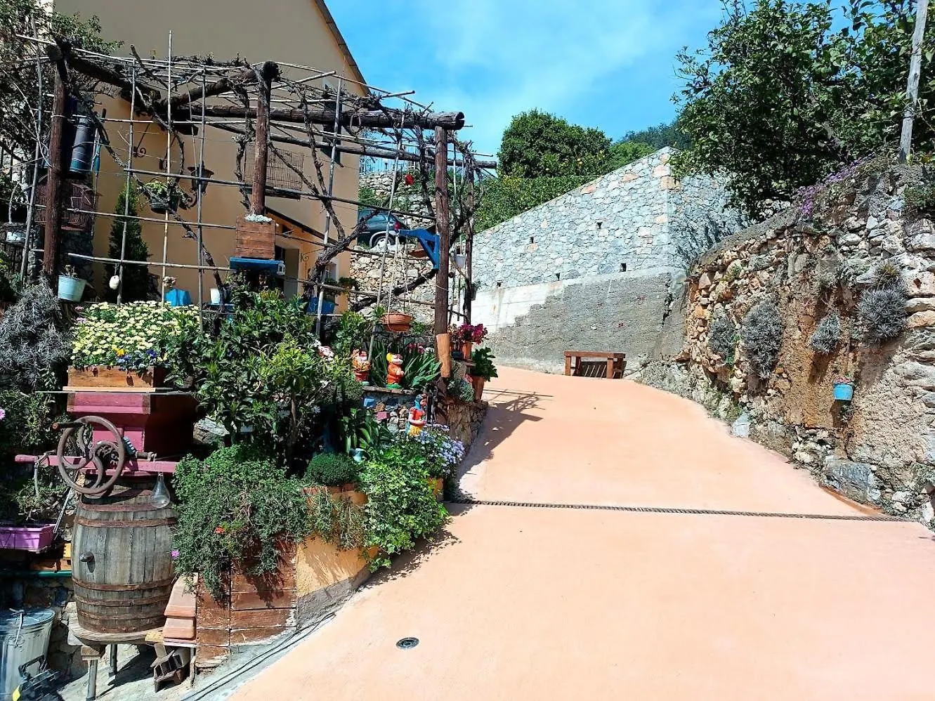 Hotel La Borgata Tovo San Giacomo 0*,  Italia